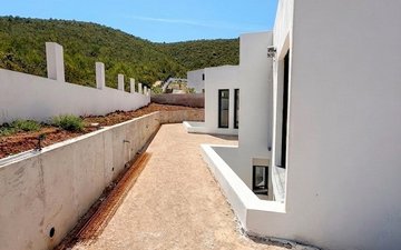 Property slide 7