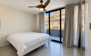 Property slide 18