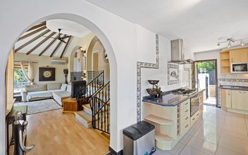 Property slide 10