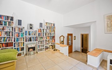Property slide 32