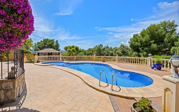 Property slide 8
