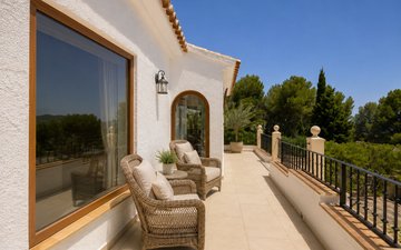 Property slide 19