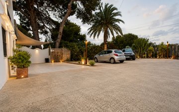 Property slide 21