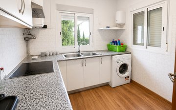 Property slide 25