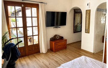 Property slide 7