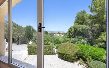 Property slide 19