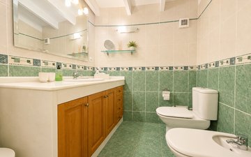 Property slide 20