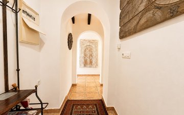 Property slide 14