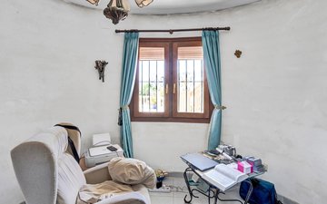 Property slide 24
