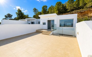 Property slide 16