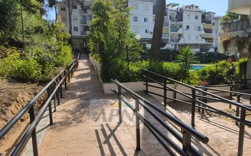 Property slide 48