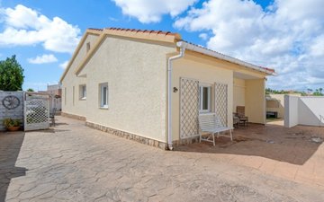 Property slide 44