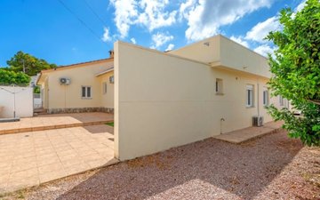 Property slide 46