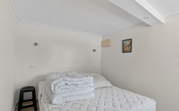 Property slide 29