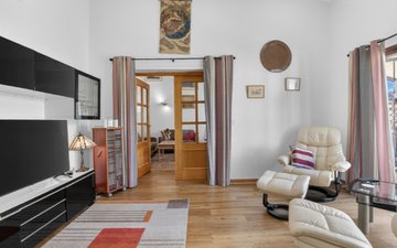 Property slide 19