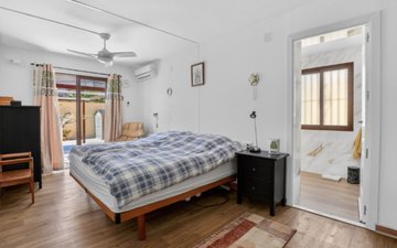 Property slide 22