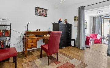Property slide 25
