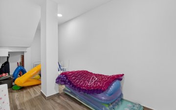 Property slide 33