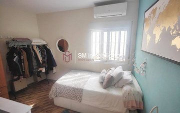Property slide 18
