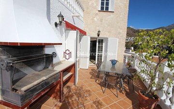 Property slide 21