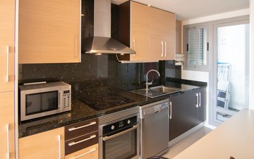 Property slide 21