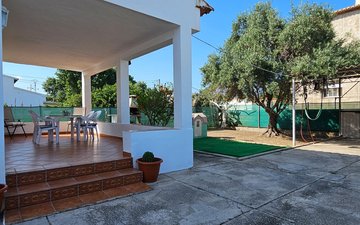 Property slide 10
