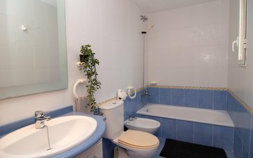 Property slide 48