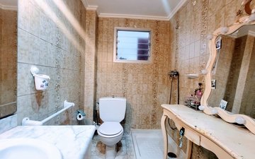 Property slide 15