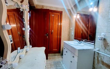 Property slide 16