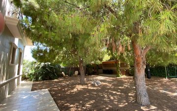 Property slide 22