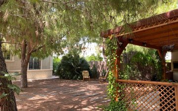 Property slide 24