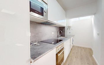 Property slide 10