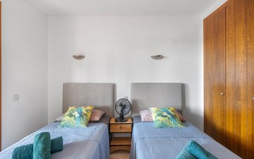 Property slide 21
