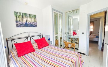 Property slide 19