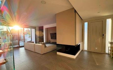 Property slide 25
