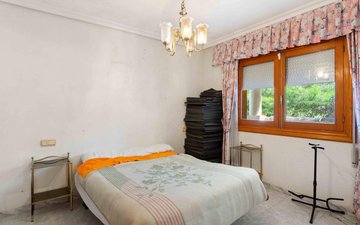 Property slide 17