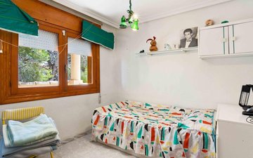 Property slide 18