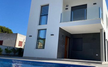 Property slide 49