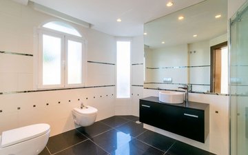 Property slide 18