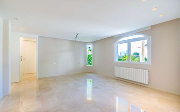 Property slide 20