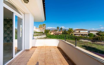 Property slide 30