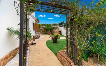 Property slide 10