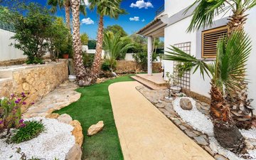 Property slide 8