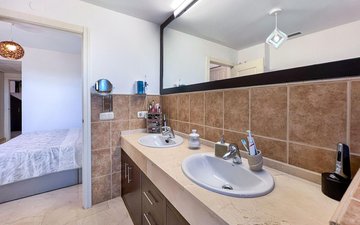 Property slide 33