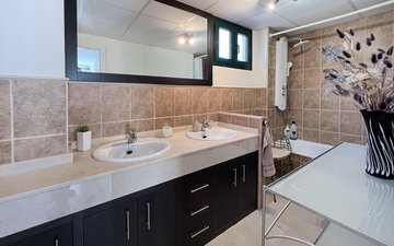 Property slide 41