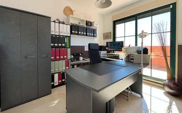 Property slide 44