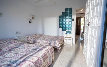 Property slide 25