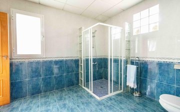Property slide 18