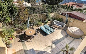Property slide 10