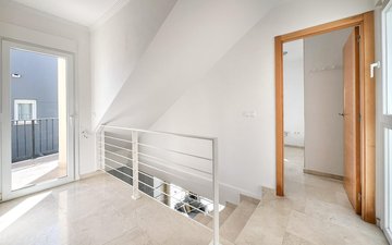 Property slide 44